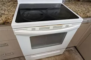 10214 SW 175th St, Miami, FL 33157 - Photo 10