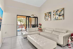 10241 NW 9th St Cir, Miami, FL 33172 - Photo 12