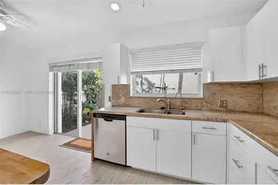 8091 Nadmar Ave, Boca Raton, FL 33434 - Photo 10