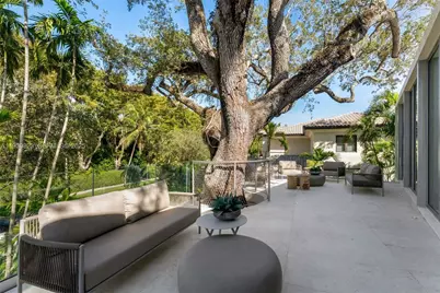 1616 Onaway Dr, Miami, FL 33133 - Photo 64