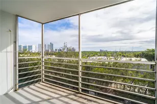 3660 NE 166th St, North Miami Beach, FL 33160 - Photo 12