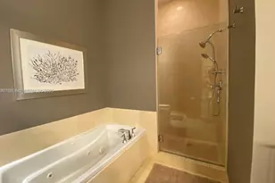 20000 E Country Club Dr, Aventura, FL 33180 - Photo 26