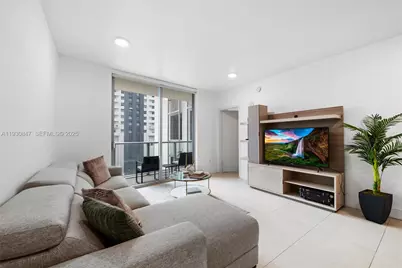 1100 S Miami Ave #702, Miami, FL 33130 - Photo 2