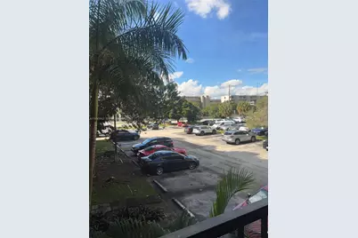 8635 NW 8th St #210, Miami, FL 33126 - Photo 6