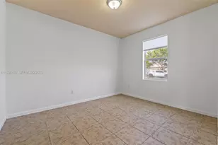 3448 NE 1st St, Homestead, FL 33033 - Photo 4