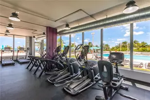 100 Lincoln Rd, Miami Beach, FL 33139 - Photo 20