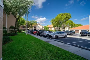 11730 SW 2nd St, Pembroke Pines, FL 33025 - Photo 36