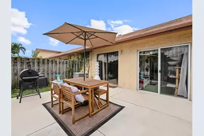 11065 NW 38th Pl, Sunrise, FL 33351 - Photo 24