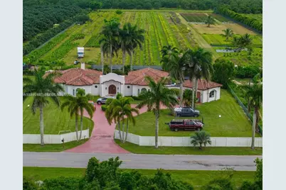 20970 SW 264th St, Homestead, FL 33031 - Photo 2