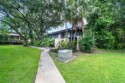 19212 NE 25th Ave #283D, Miami, FL 33180 - Photo 32