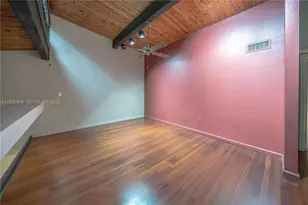 19212 NE 25th Ave, Miami, FL 33180 - Photo 38