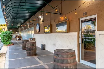 5650 Stirling Rd, Hollywood, FL 33021 - Photo 20