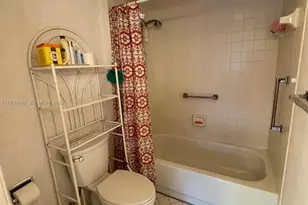 1351 SW 141st Ave, Pembroke Pines, FL 33027 - Photo 16