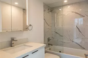 8425 Crespi Blvd, Miami Beach, FL 33141 - Photo 12