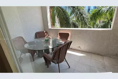 17100 N Bay Rd #1415, Sunny Isles Beach, FL 33160 - Photo 4