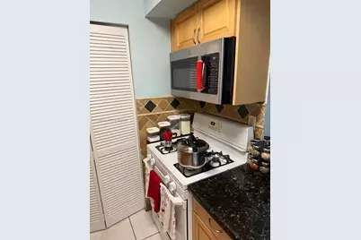 1255 W 53rd St #301, Hialeah, FL 33012 - Photo 4