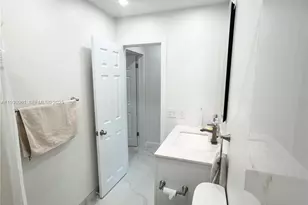 3922 NE 166th St, North Miami Beach, FL 33160 - Photo 22