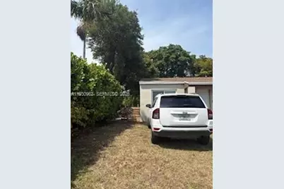 1385 NE 133rd St #-, North Miami, FL 33161 - Photo 2