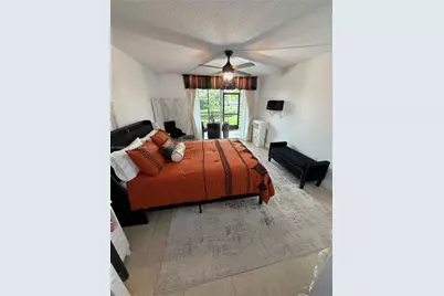 1100 Saint Charles Pl #L6, Pembroke Pines, FL 33026 - Photo 8