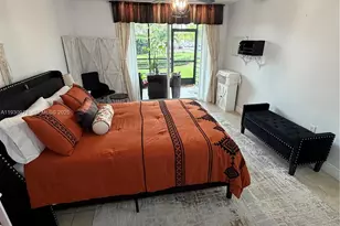 1100 St Charles Pl, Pembroke Pines, FL 33026 - Photo 8