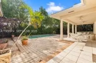 12982 SW 27th St, Miami, FL 33175 - Photo 10