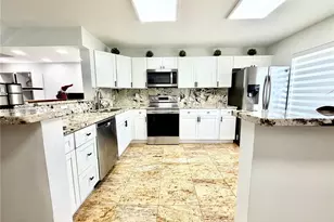 934 NE 27th Ave, Hallandale Beach, FL 33009 - Photo 14