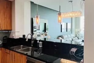 7900 Harbor Island Dr, North Bay Village, FL 33141 - Photo 6
