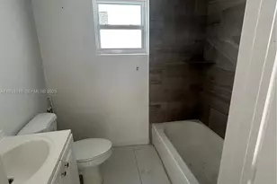 551 NW 41st St, Miami, FL 33127 - Photo 10