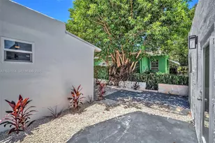 421 NW 59th St, Miami, FL 33127 - Photo 32