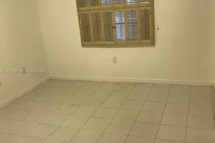 160 SW 30th Ave, Miami, FL 33135 - Photo 6