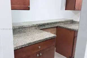 160 SW 30th Ave, Miami, FL 33135 - Photo 10