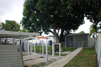 171 E 56th St, Hialeah, FL 33013 - Photo 16