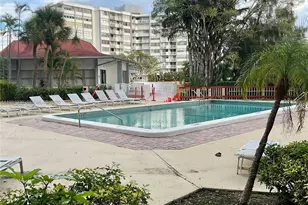 1200 NE Miami Gardens Dr, Miami, FL 33179 - Photo 20