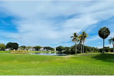 301 SW 135th Ave #415C, Pembroke Pines, FL 33027 - Photo 4