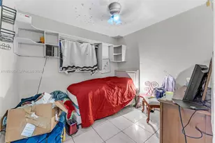 445 NW 8th St, Homestead, FL 33030 - Photo 12