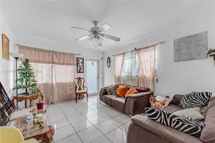 445 NW 8th St, Homestead, FL 33030 - Photo 4