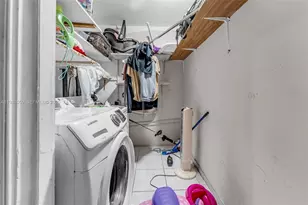 445 NW 8th St, Homestead, FL 33030 - Photo 14