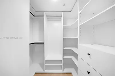 170 SE 14th St #2701, Miami, FL 33131 - Photo 22