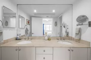 6917 Collins Ave, Miami Beach, FL 33141 - Photo 6