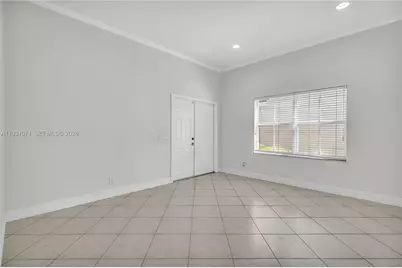 1579 Banyan Way #1597, Weston, FL 33327 - Photo 6