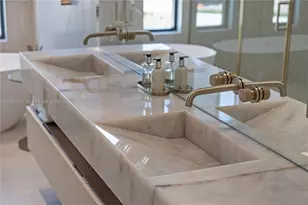 1045 W 47th Ct, Miami Beach, FL 33140 - Photo 44