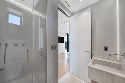 1045 W 47th Ct, Miami Beach, FL 33140 - Photo 36