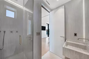 1045 W 47th Ct, Miami Beach, FL 33140 - Photo 36