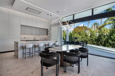 1045 W 47th Ct, Miami Beach, FL 33140 - Photo 16