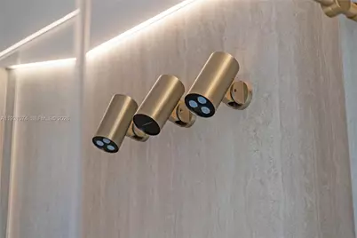 1045 W 47th Ct, Miami Beach, FL 33140 - Photo 52