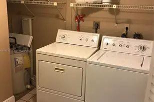 100 NW 87th Ave, Miami, FL 33172 - Photo 16