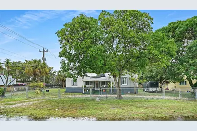 2615 NW 114th St, Miami, FL 33167 - Photo 10