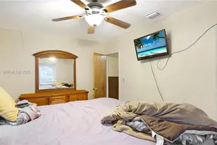 2615 NW 114th St, Miami, FL 33167 - Photo 16