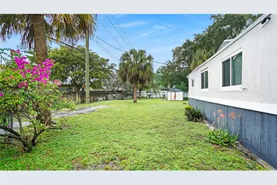 2615 NW 114th St, Miami, FL 33167 - Photo 14