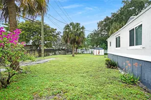 2615 NW 114th St, Miami, FL 33167 - Photo 14